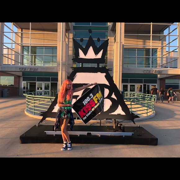 Meet your Posher, Destiny - Picture 7 of 7